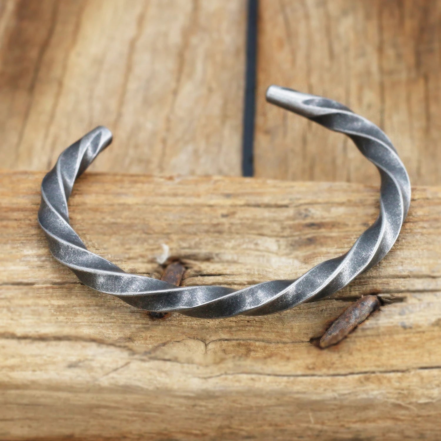 Gravín Raw Iron Cuff Collection – Forged Steel Bracelets for Men