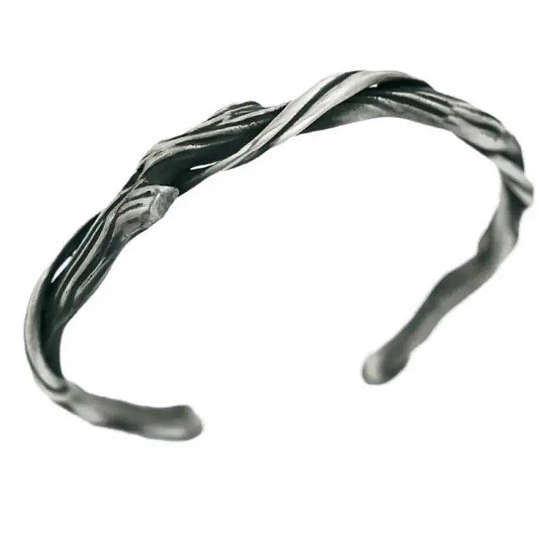 Gravín | Whispering Branch – Sculpted Silver Cuff