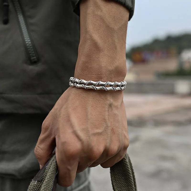 Gravín Steel Cuffs Collection – Modern Metal Bracelets for Men