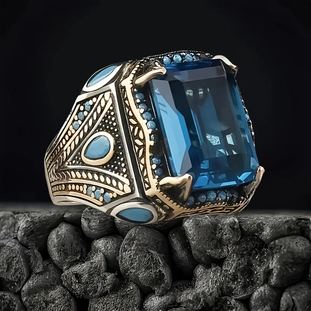 Gravín Royal Blue Ring – Turkish Craftsmanship with Aquamarine Flair