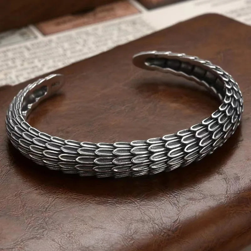 Dragonhide Cuff – The Scales of Power
