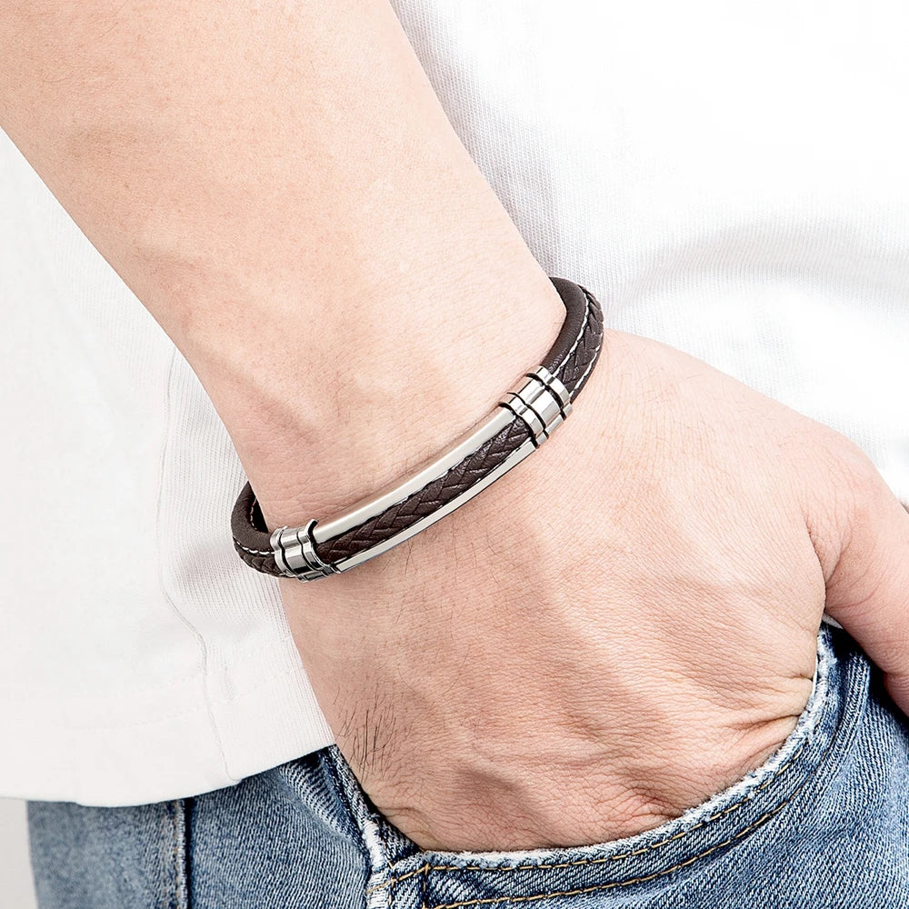 Classic Steel Bar Leather Bracelet – Sleek Everyday Design | Gravín Daily