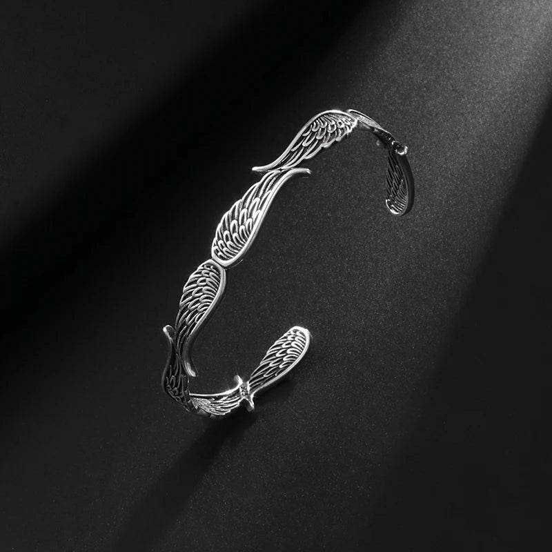 Gravín Mythos Cuff Collection – Hand-Carved Heritage Bracelets