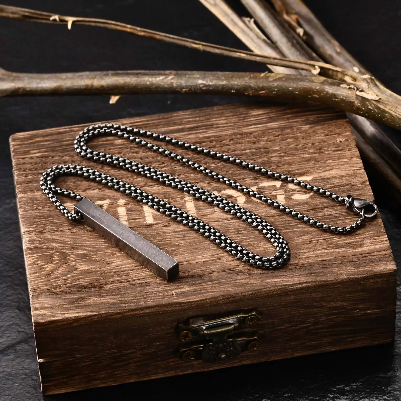 Minimalist Vertical Bar Necklace – Retro Stainless Steel Long Pendant for Men