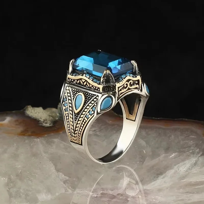 Gravín Royal Blue Ring – Turkish Craftsmanship with Aquamarine Flair