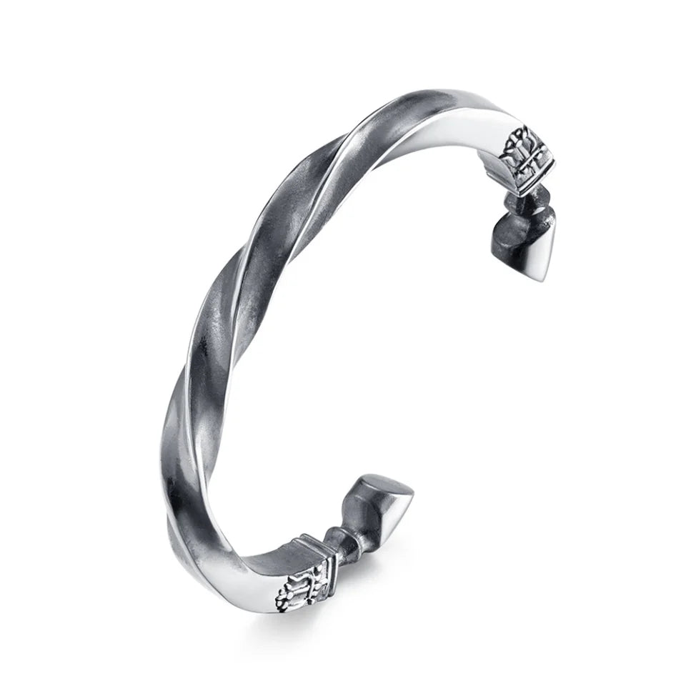 Gravín War Hoof Cuff – 316L Stainless Steel Twist Bracelet