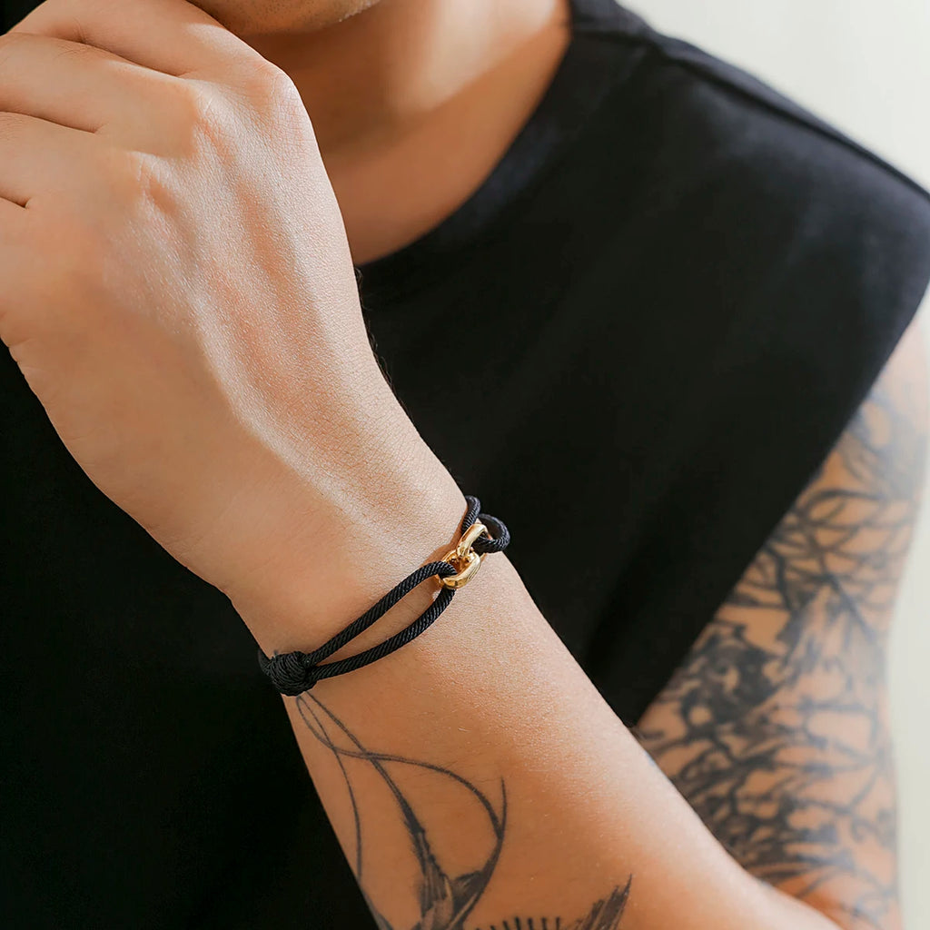 Urban Link Rope Bracelet – Adjustable Black Cord with Dual Metal Hook | Gravín Street