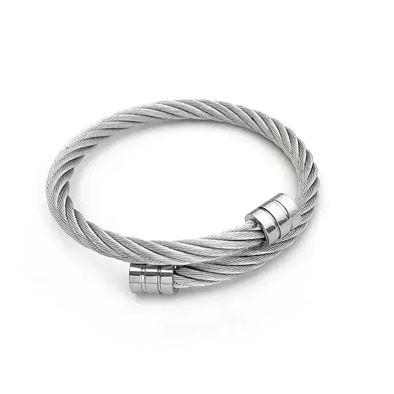 Gravín Steel Cuffs Collection – Modern Metal Bracelets for Men