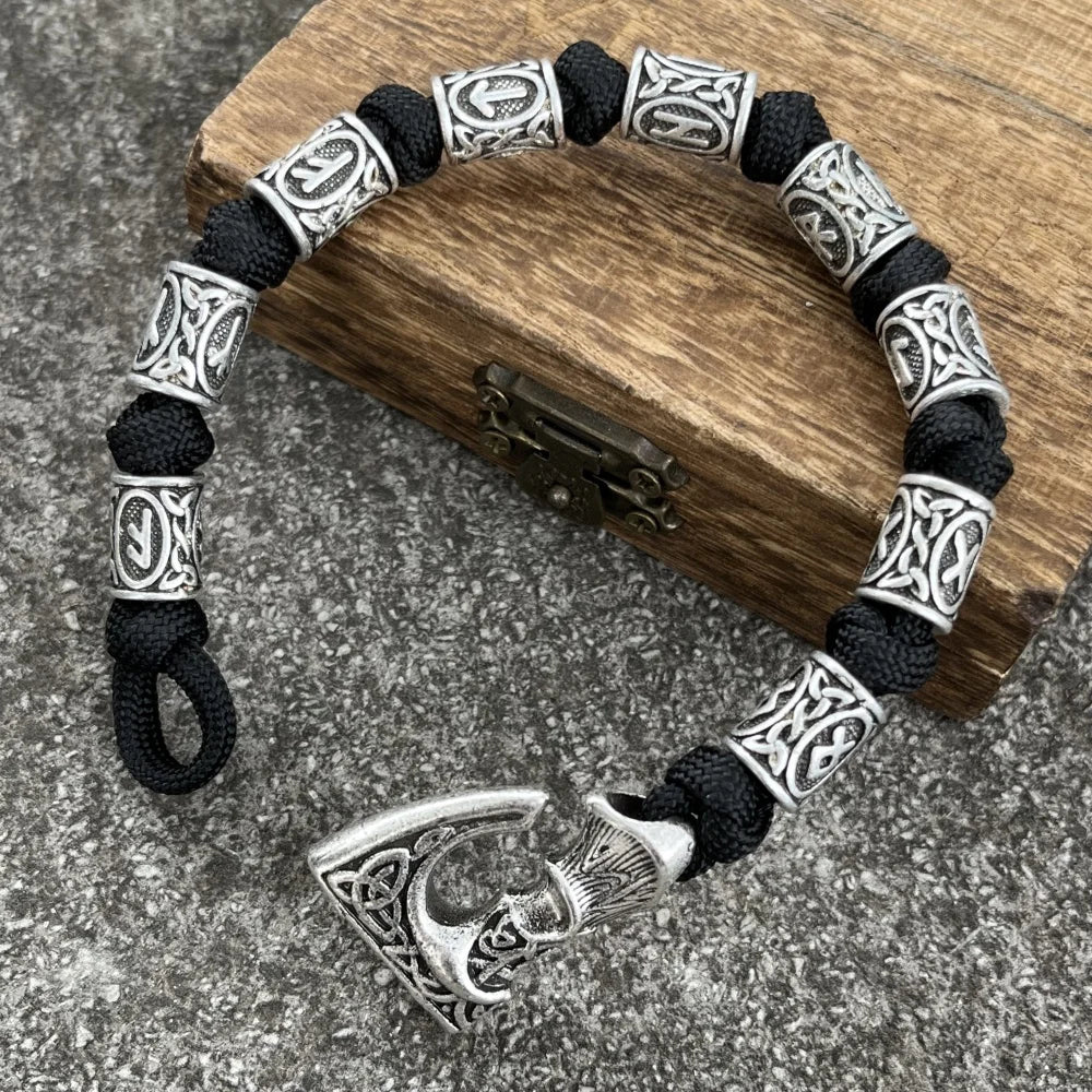Gravín Norse Axe Paracord Bracelet – Survival Series