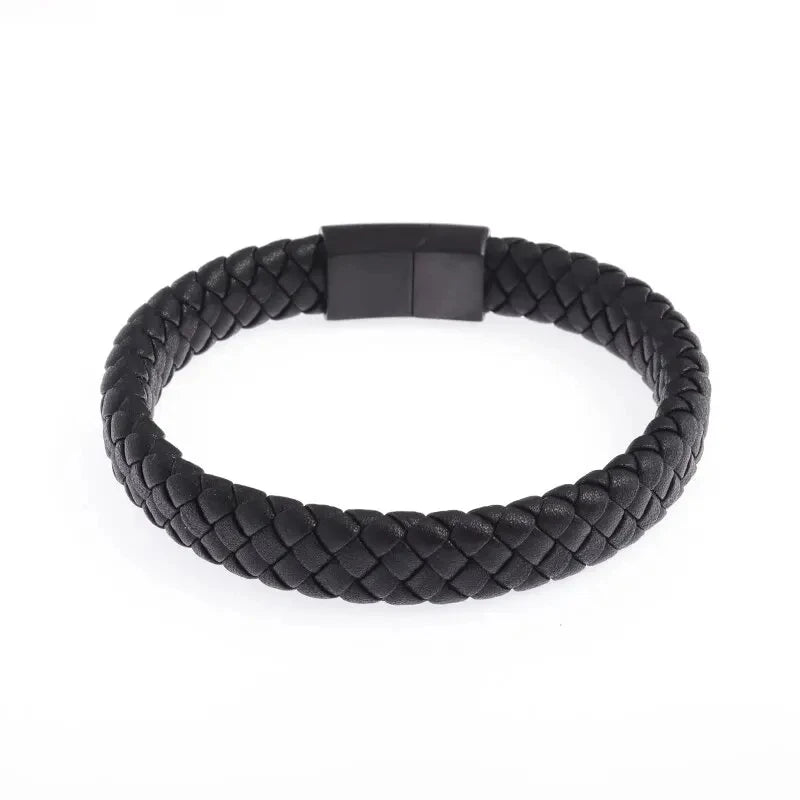 Gravín Noir – Single Layer Black Braided Leather Bracelet