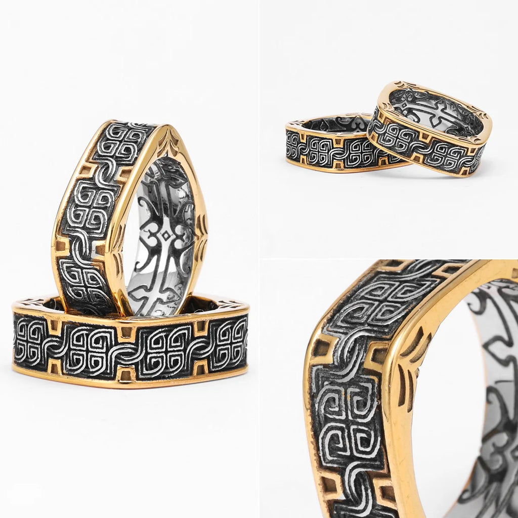 Gravín Retro Royal Ring – Square Band with Classical Gold Pattern